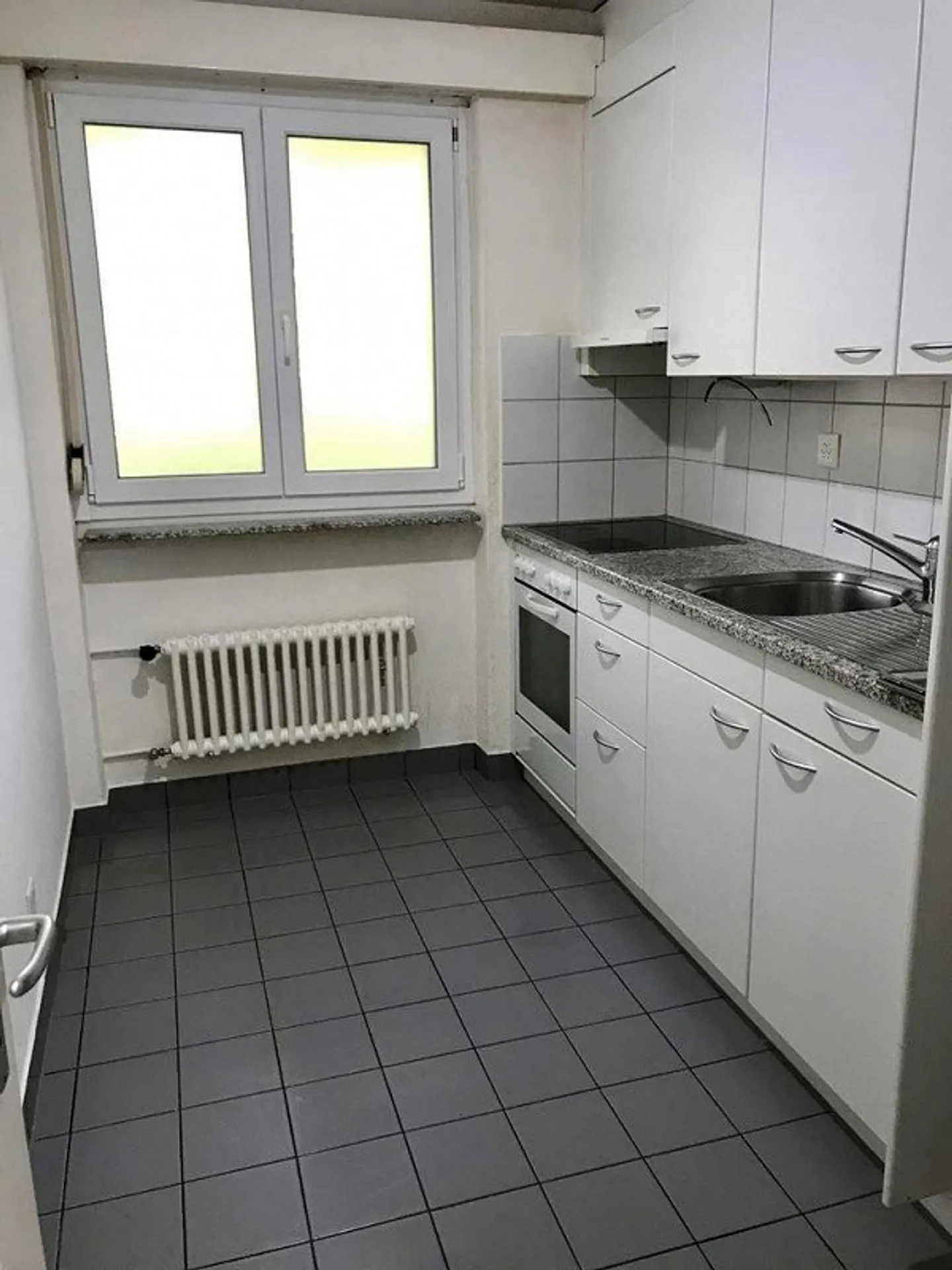 Wohnung mit Weitsicht über Spreitenbach! - Foto 2 di 7