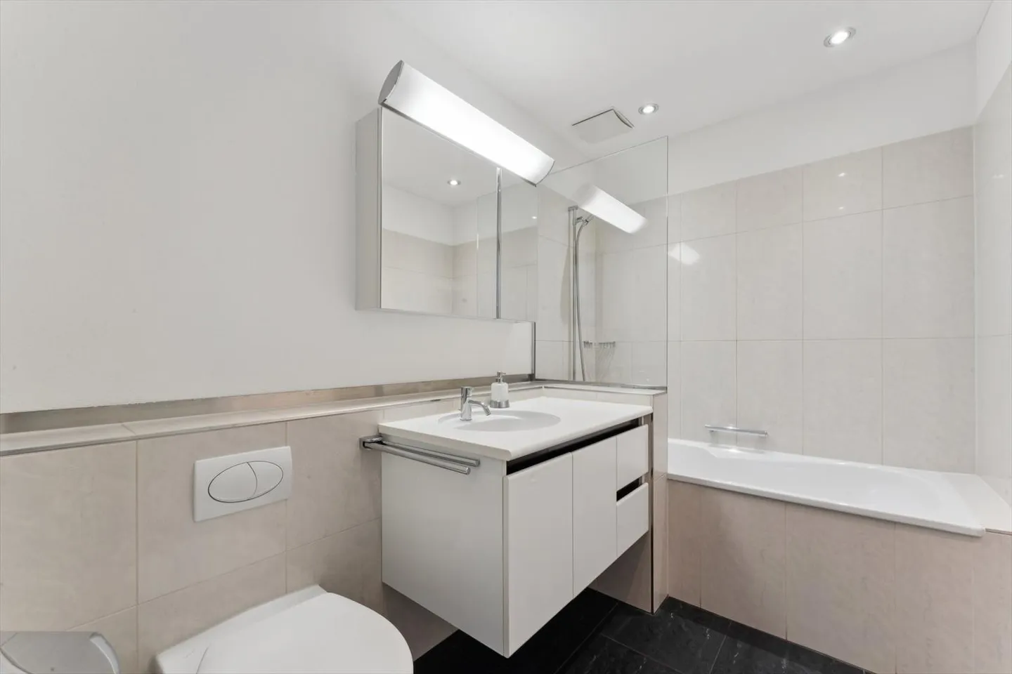 Appartement moderne dans le quartier Neustadt - Photo 6 sur 10