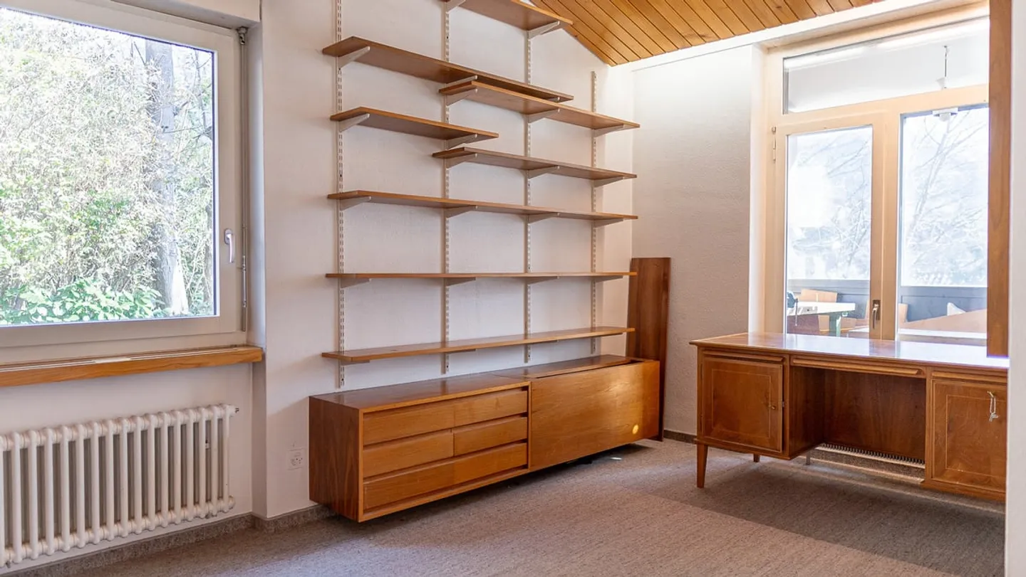 Grosszügiges Haus mit Einliegerwohnung an sonniger Lage - Foto 10 von 13