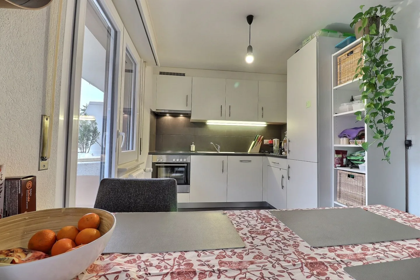 2,5 Stück Füße im Wasser - Foto 3 von 10