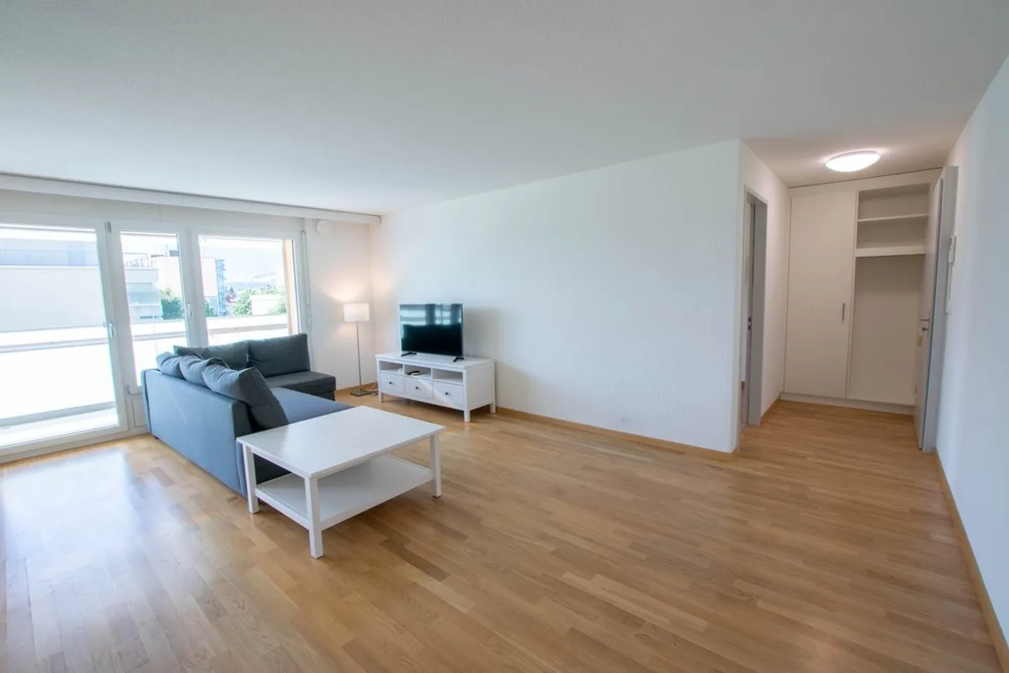Apartment for rent - Photo 4 of 10