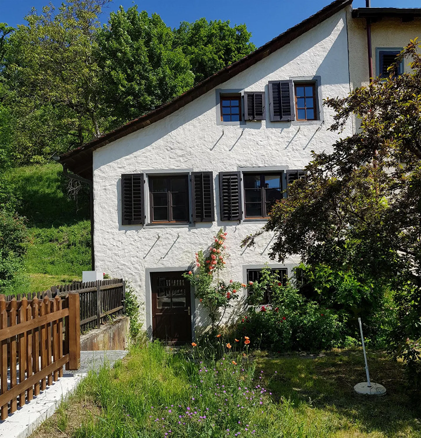 Belle section de maison à Schaffhouse sur Breite près de Wald - Photo 1 sur 16