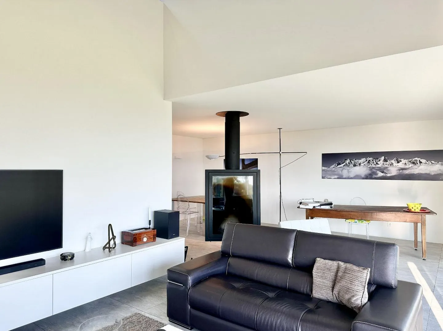 Panoramic Villa with Lake View and Unique Design – Via Mondacce, Minusio - Photo 9 of 13