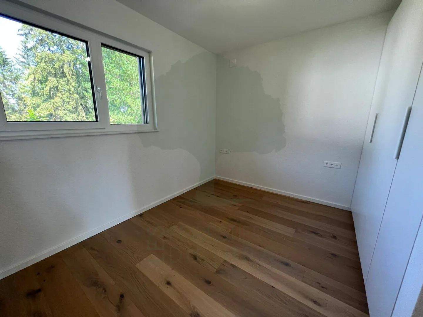 Charming family home with 4.5 rooms and beautiful volumes - Photo 15 of 32