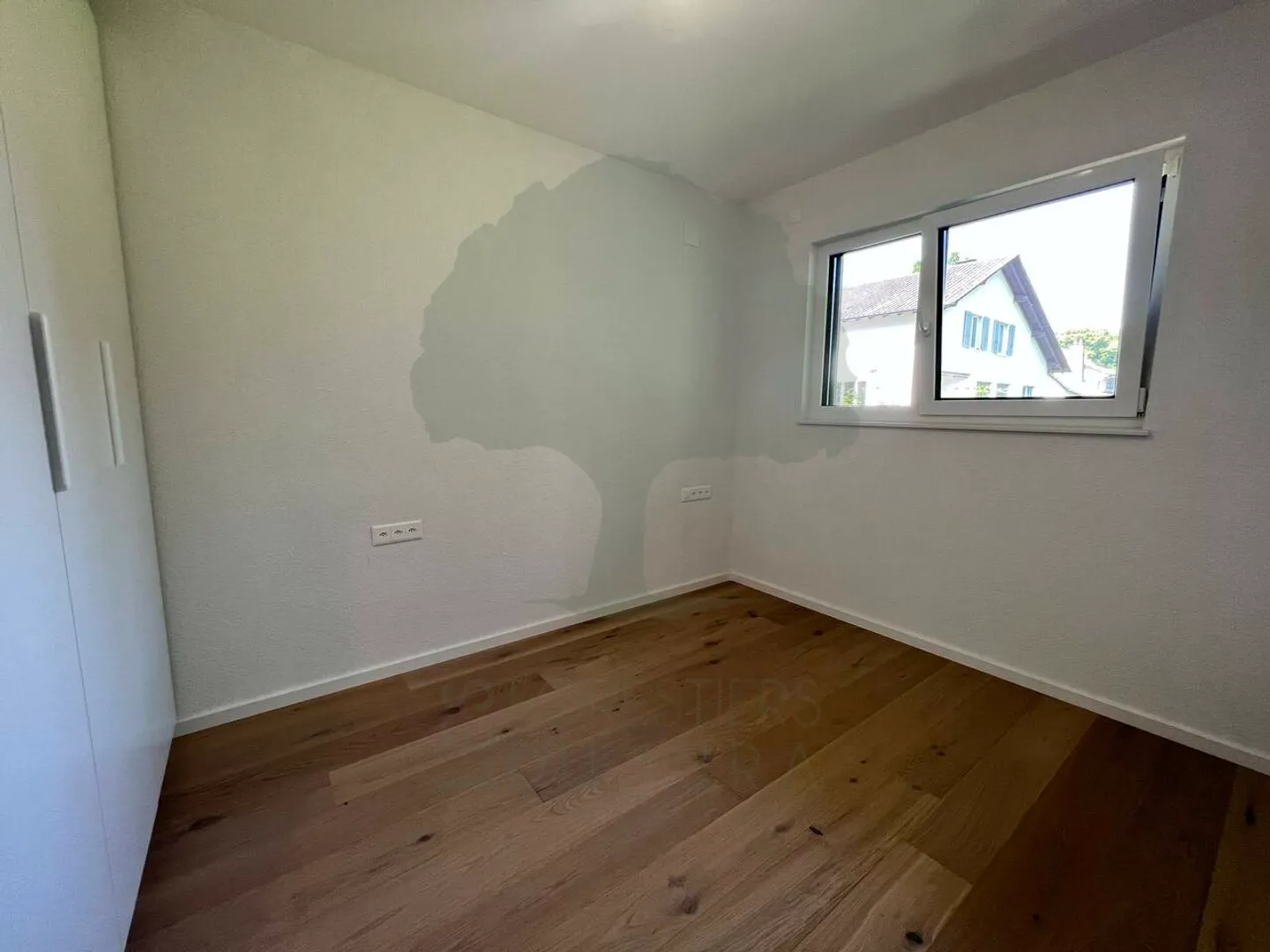 Charming family home with 4.5 rooms and beautiful volumes - Photo 16 of 32