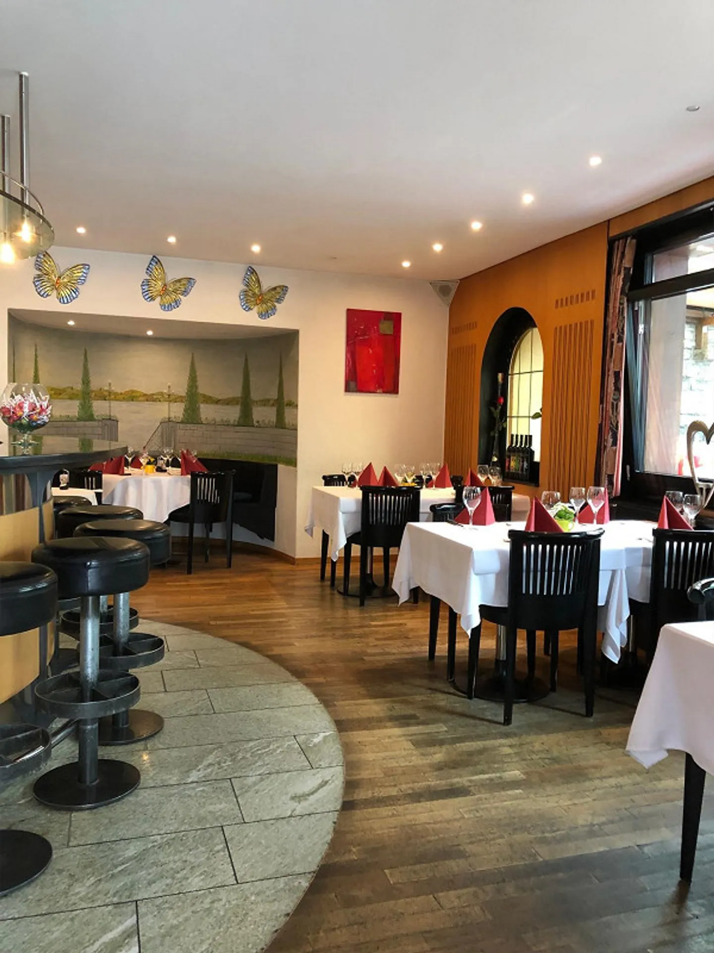 La mia casa è il mio castello - Appartamento 3,5 locali incluso ristorante - Foto 1 di 13
