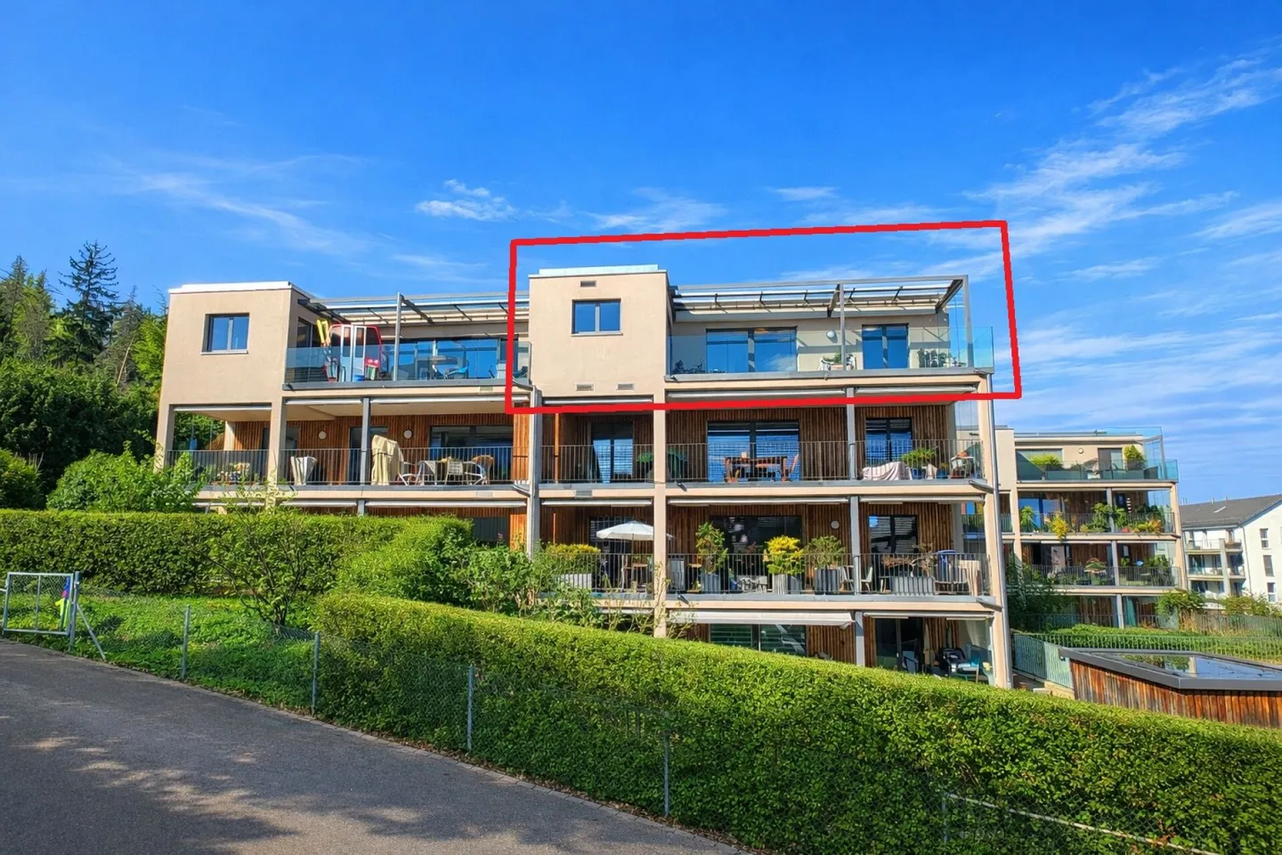 Moderno appartamento di 5,5 stanze con terrazza panoramica - Foto 2 di 2