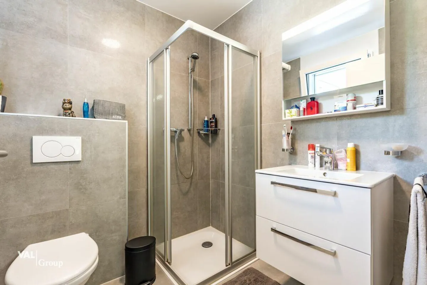 Magnificent 4.5-room duplex with garden, terraces, and parking space - Photo 7 of 15