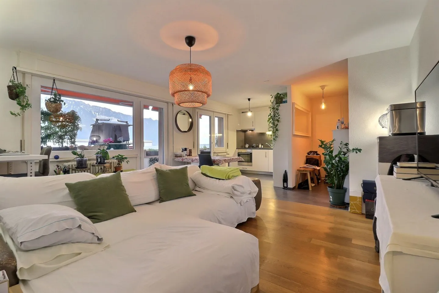 2,5 Stück Füße im Wasser - Foto 4 von 10