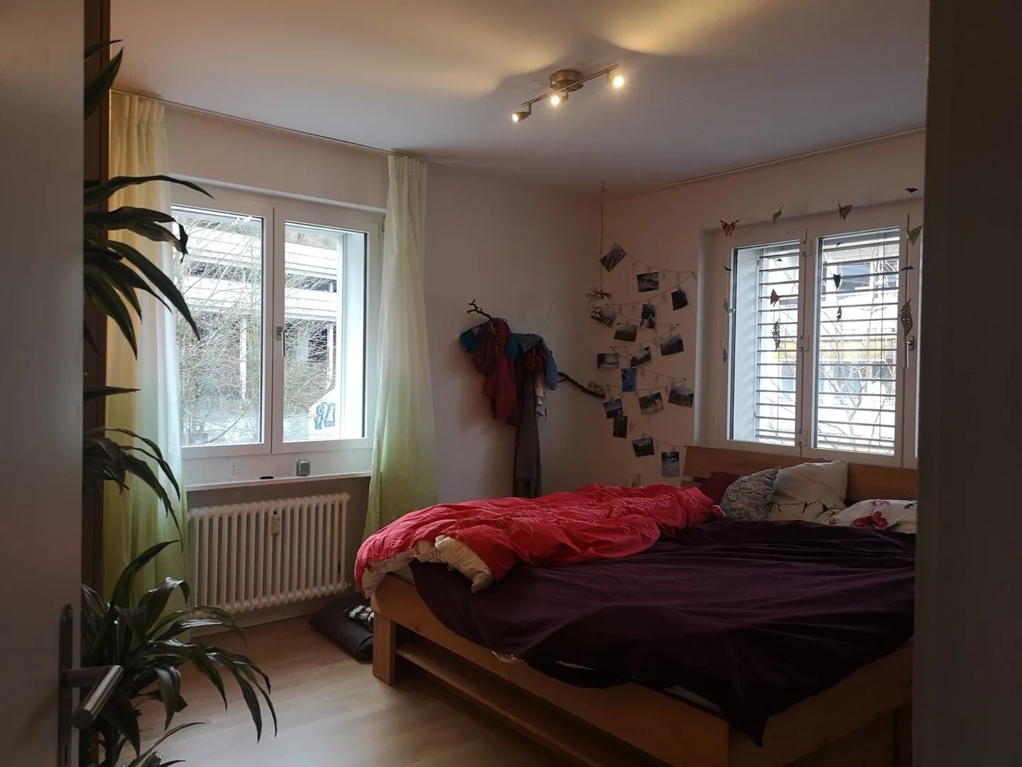Spacious Apartment with Balcony - Photo 4 of 5