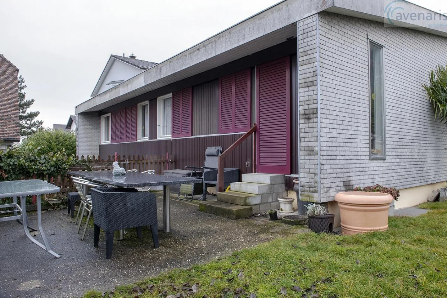 Detached single-family house in a quiet location with pool - Photo 17 of 26