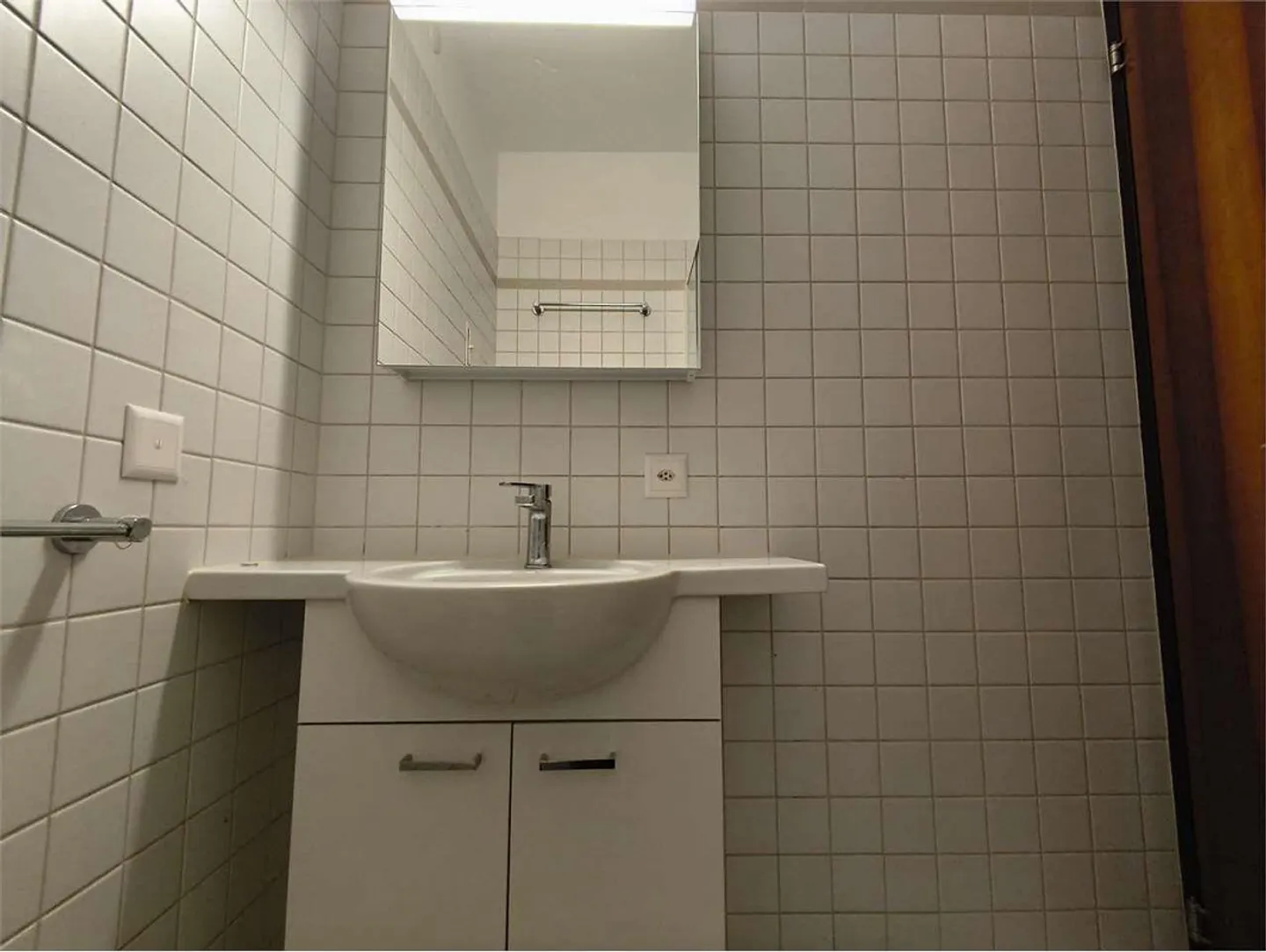 Lugano - Geräumiges Studio in strategischer Lage 10 Minuten von der Stadt entfernt - Foto 6 von 6