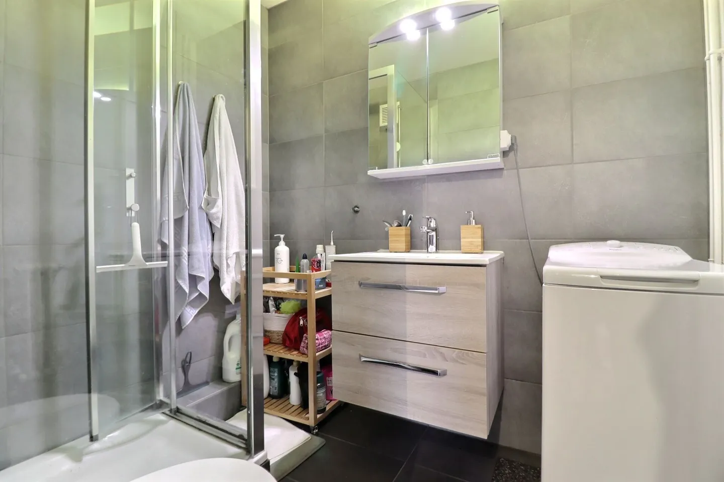 2,5 Stück Füße im Wasser - Foto 7 von 10