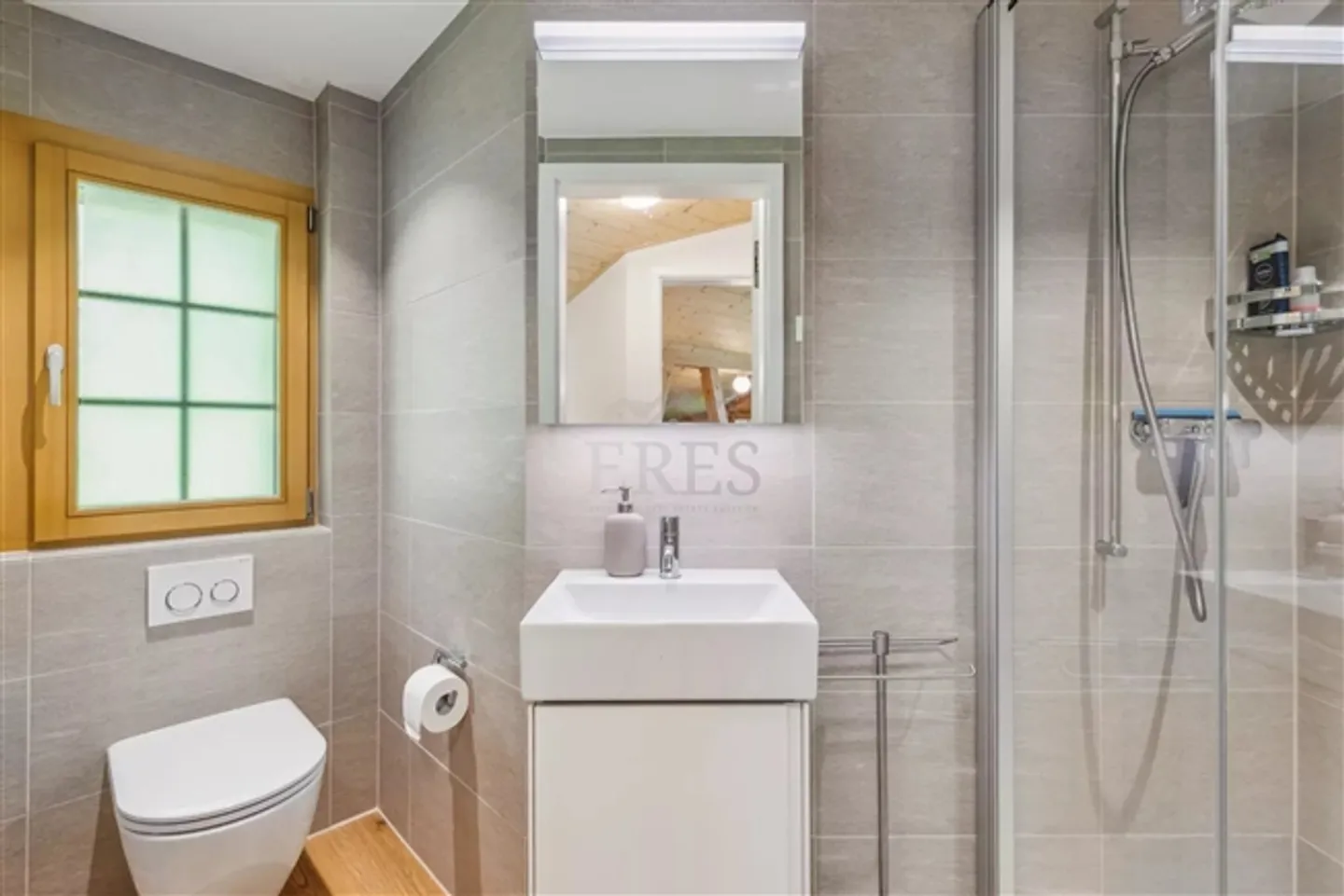 Spacious Family Chalet in Saannemöser Available for Holiday Rental - Photo 17 of 20