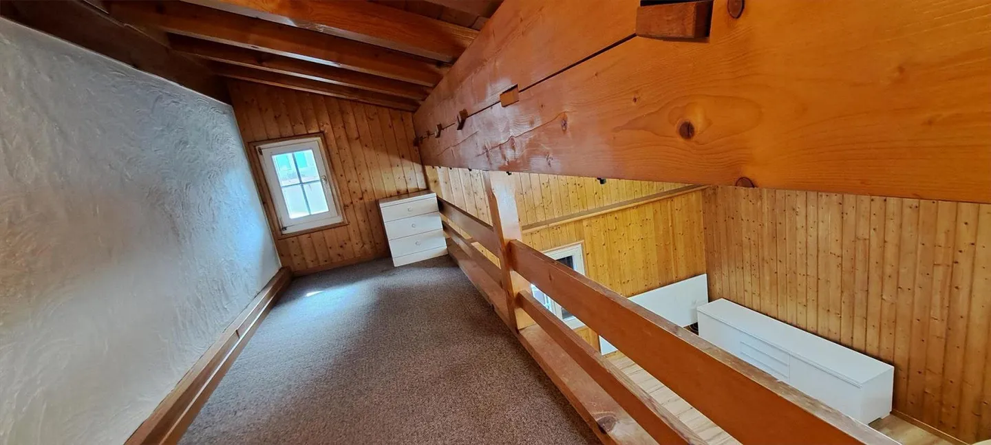 Bellissimo appartamento di 2,5 stanze con galleria sul lago di Brienz - Foto 13 di 17