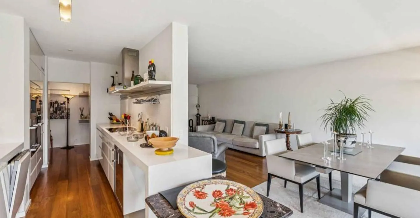 Exclusive! Beautiful crossing apartment on a high floor - Photo 4 of 12