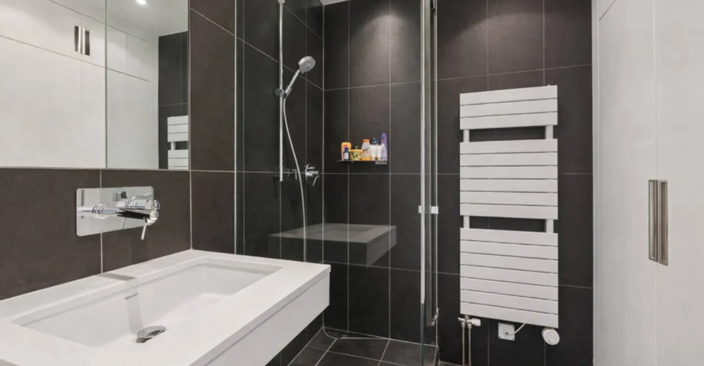 Exclusive! Beautiful crossing apartment on a high floor - Photo 10 of 12