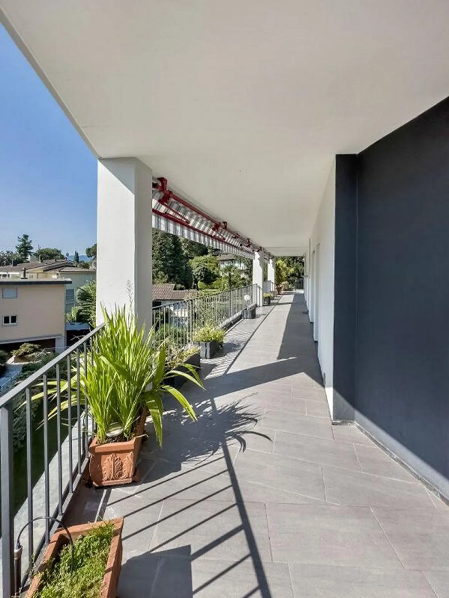 Penthouse de luxe de 4 ½ pièces avec terrasse de 200m2 et spectaculaire ... - Photo 2 sur 6