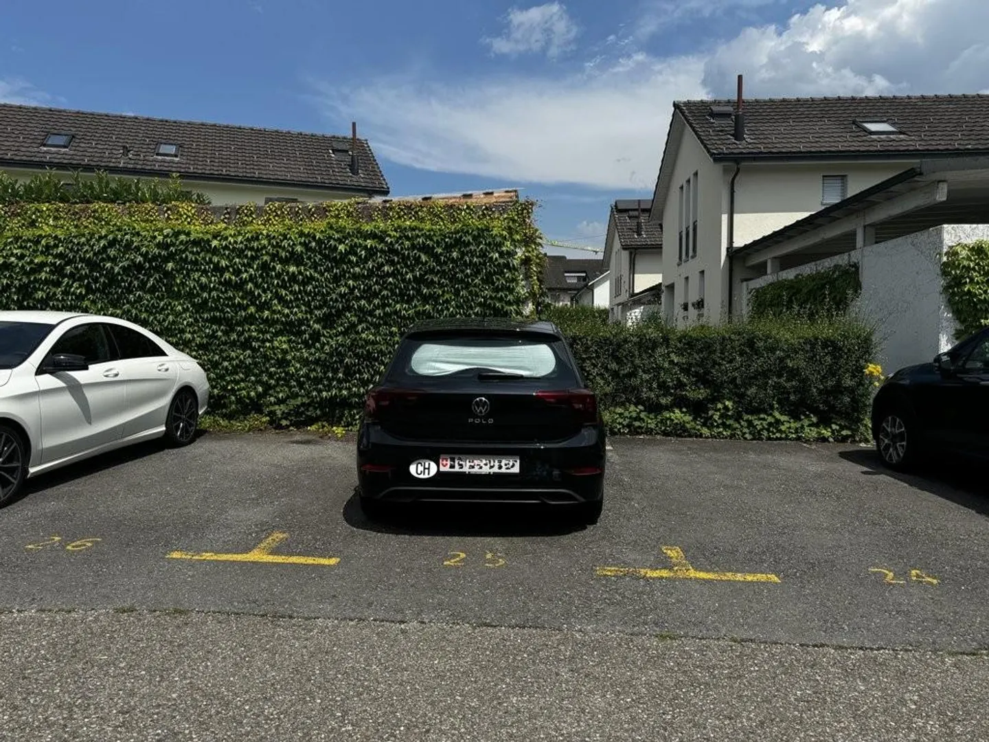 Outdoor parking space in Cham - Photo 2 of 2