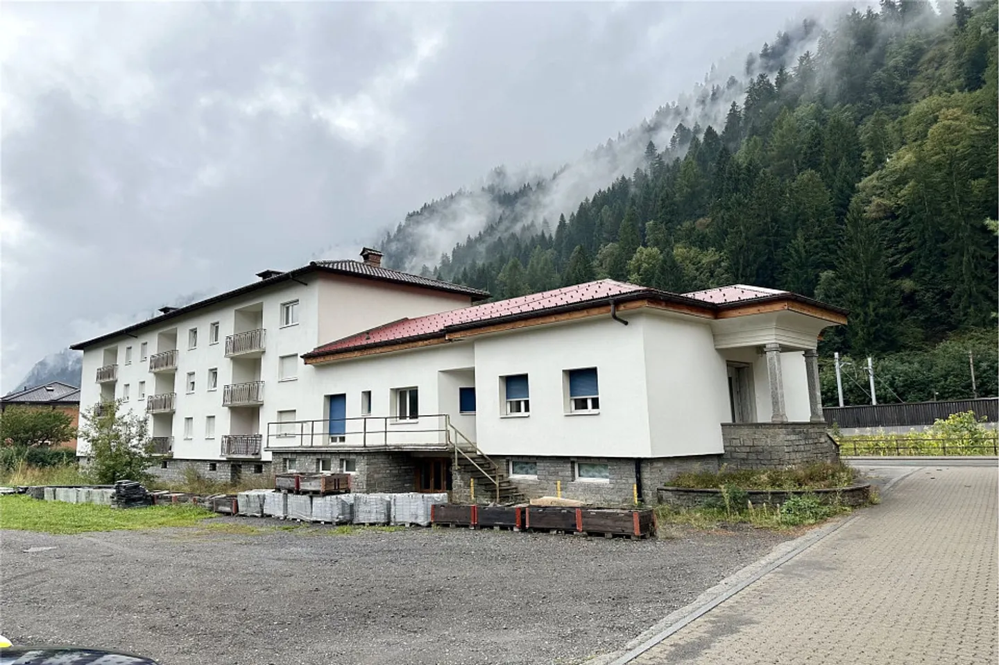 Renoviertes Mehrfamilienhaus - Foto 4 von 13