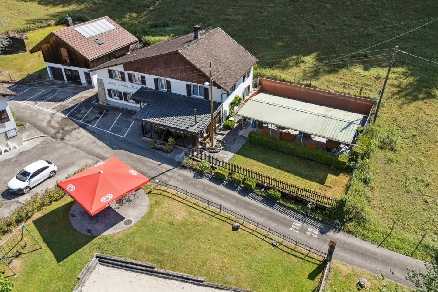 Grande proprietà, residenza e ristorante. Cambiamento d'uso... - Foto 1 di 10