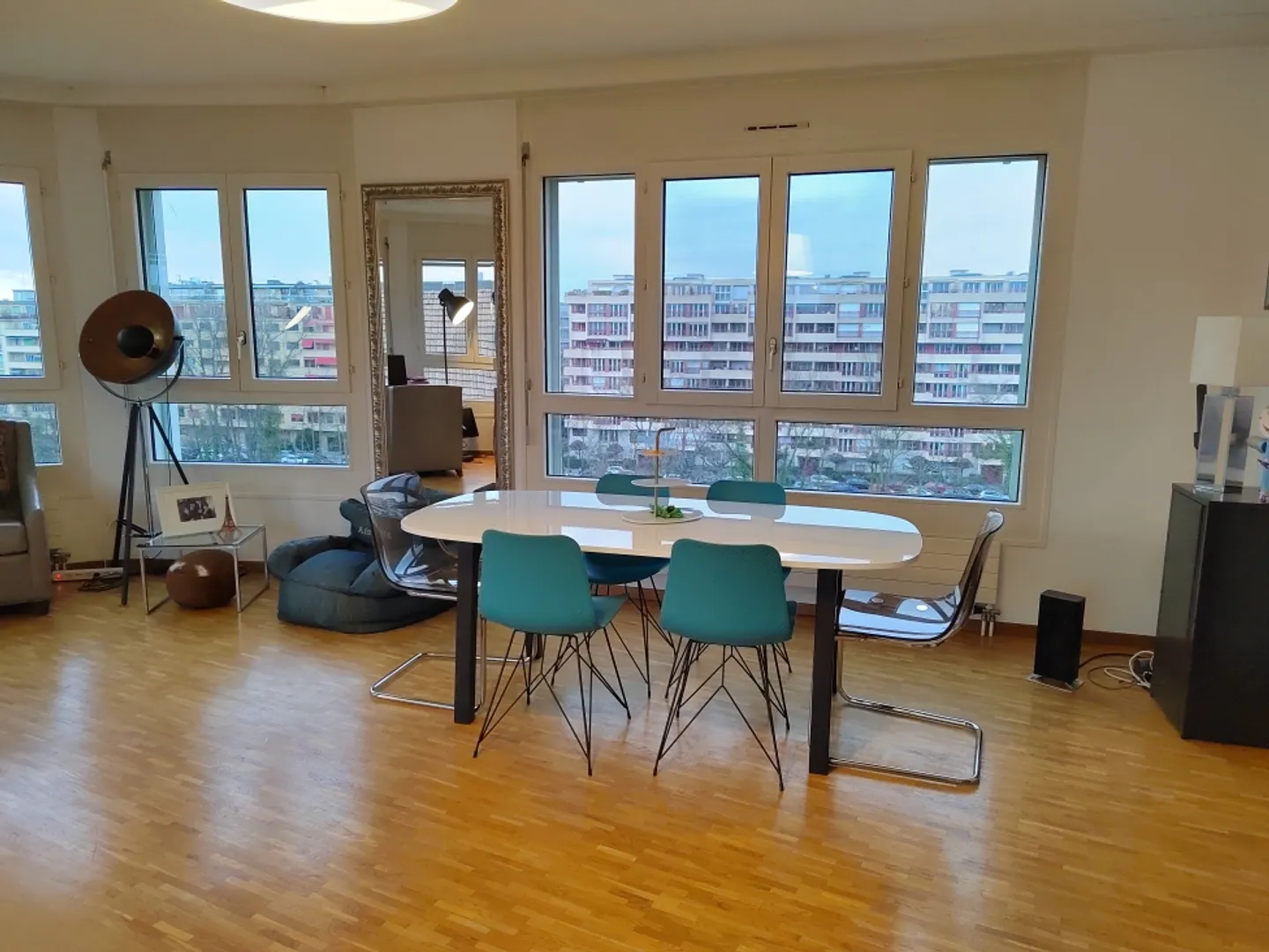 Magnificent apartment just steps from the Arve! - Photo 2 of 9