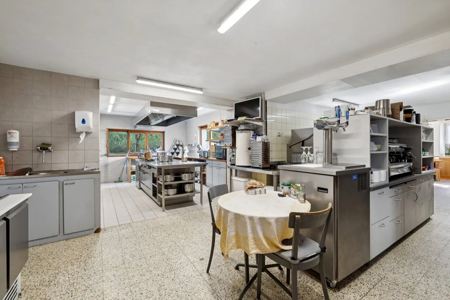 Grande proprietà, residenza e ristorante. Cambiamento d'uso... - Foto 7 di 10