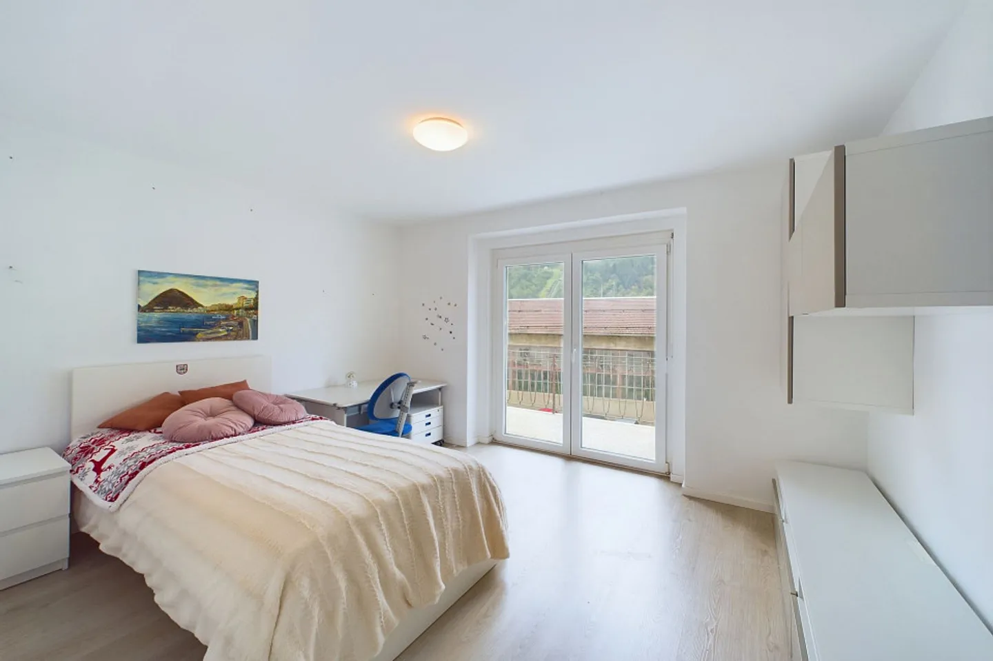 Renoviertes Mehrfamilienhaus - Foto 7 von 13