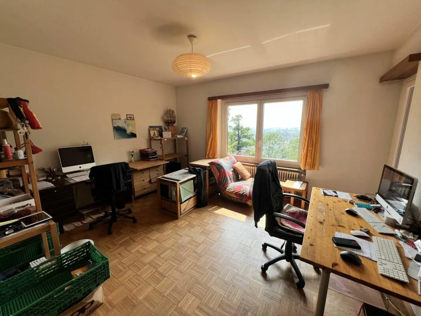Semi-detached house with large green space - Photo 8 of 21