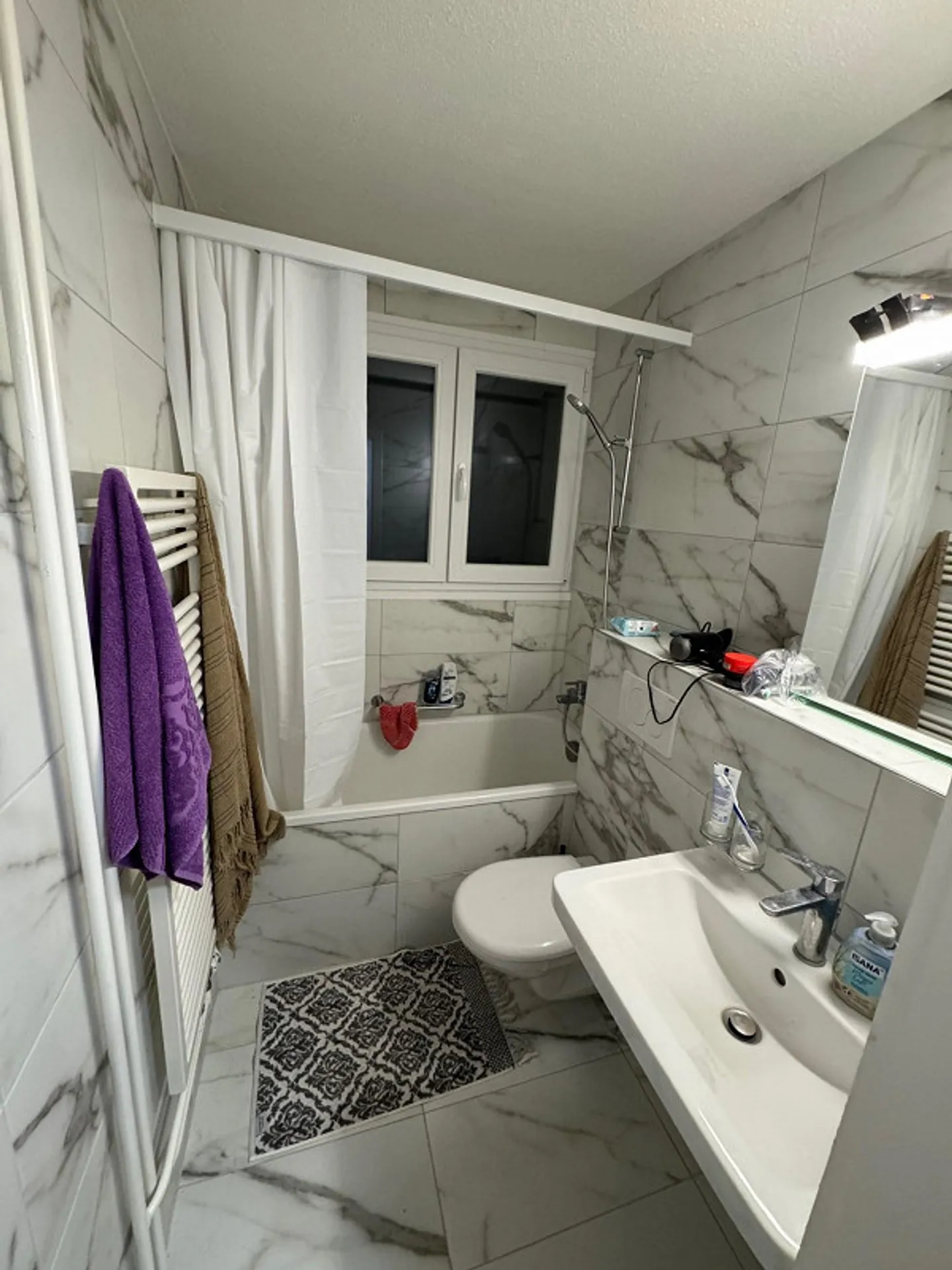 One-room apartment in Zurich with modern kitchen and bathroom on the 1st floor - Photo 7 of 16