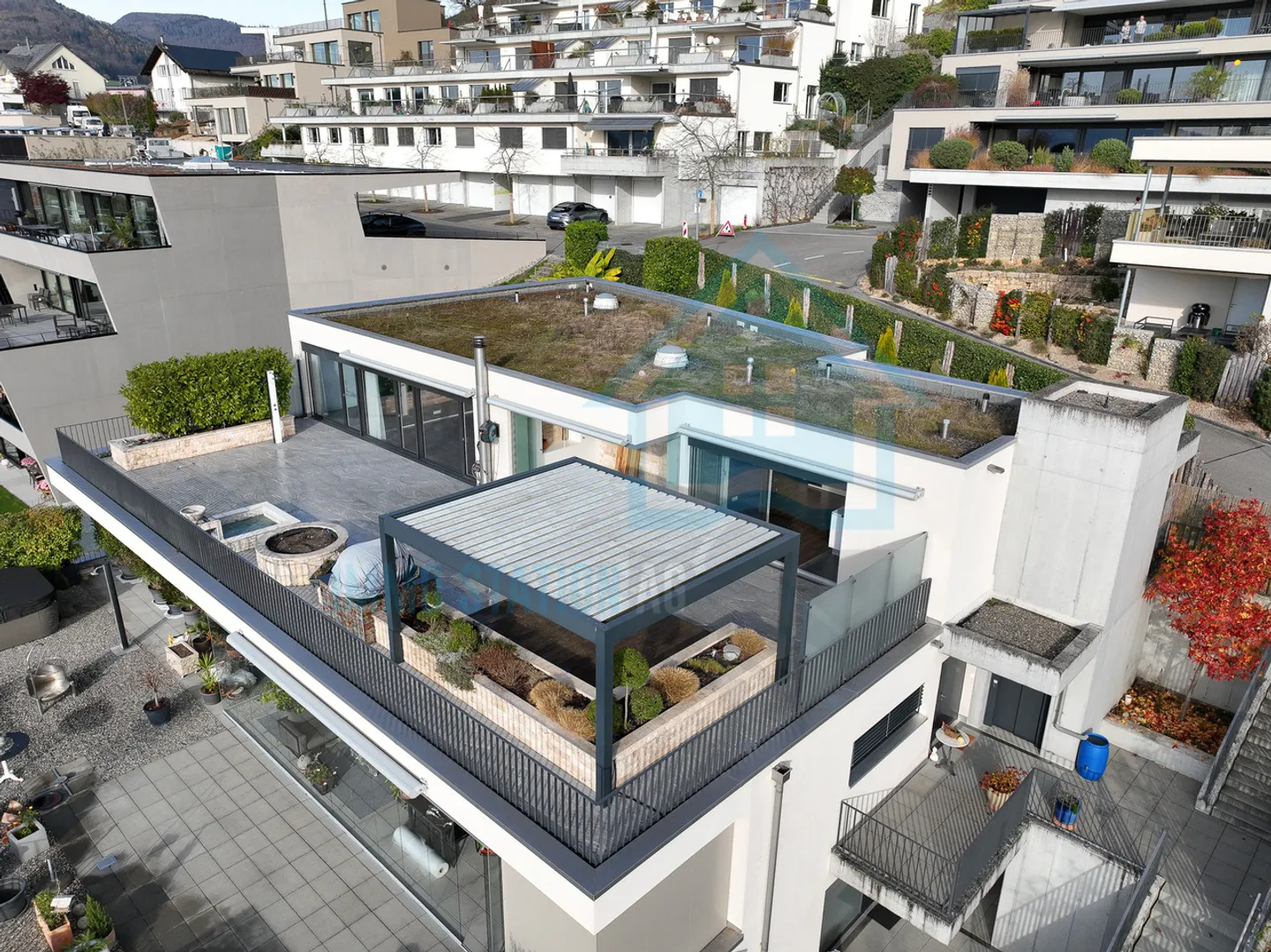 Exclusive terrace house above Aarau with unobstructed panoramic view - Photo 14 of 16