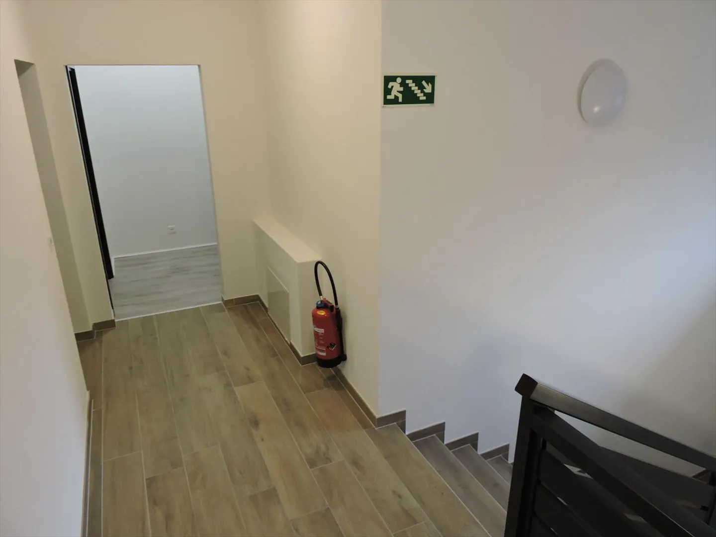 Local for rent with an area of 80 m2 - Photo 3 of 4