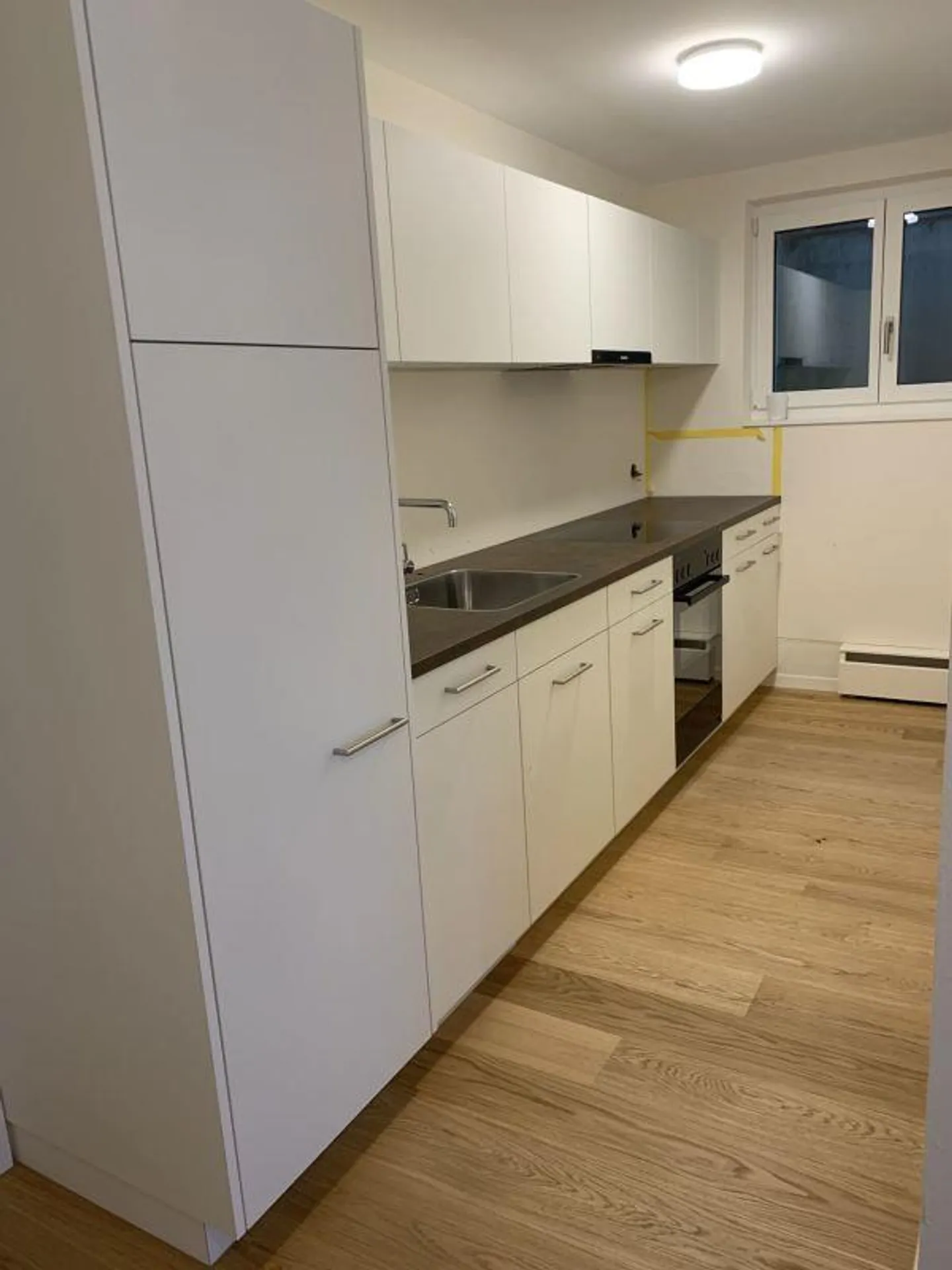 Newly built 2-room apartment in elevated location - Photo 3 of 9