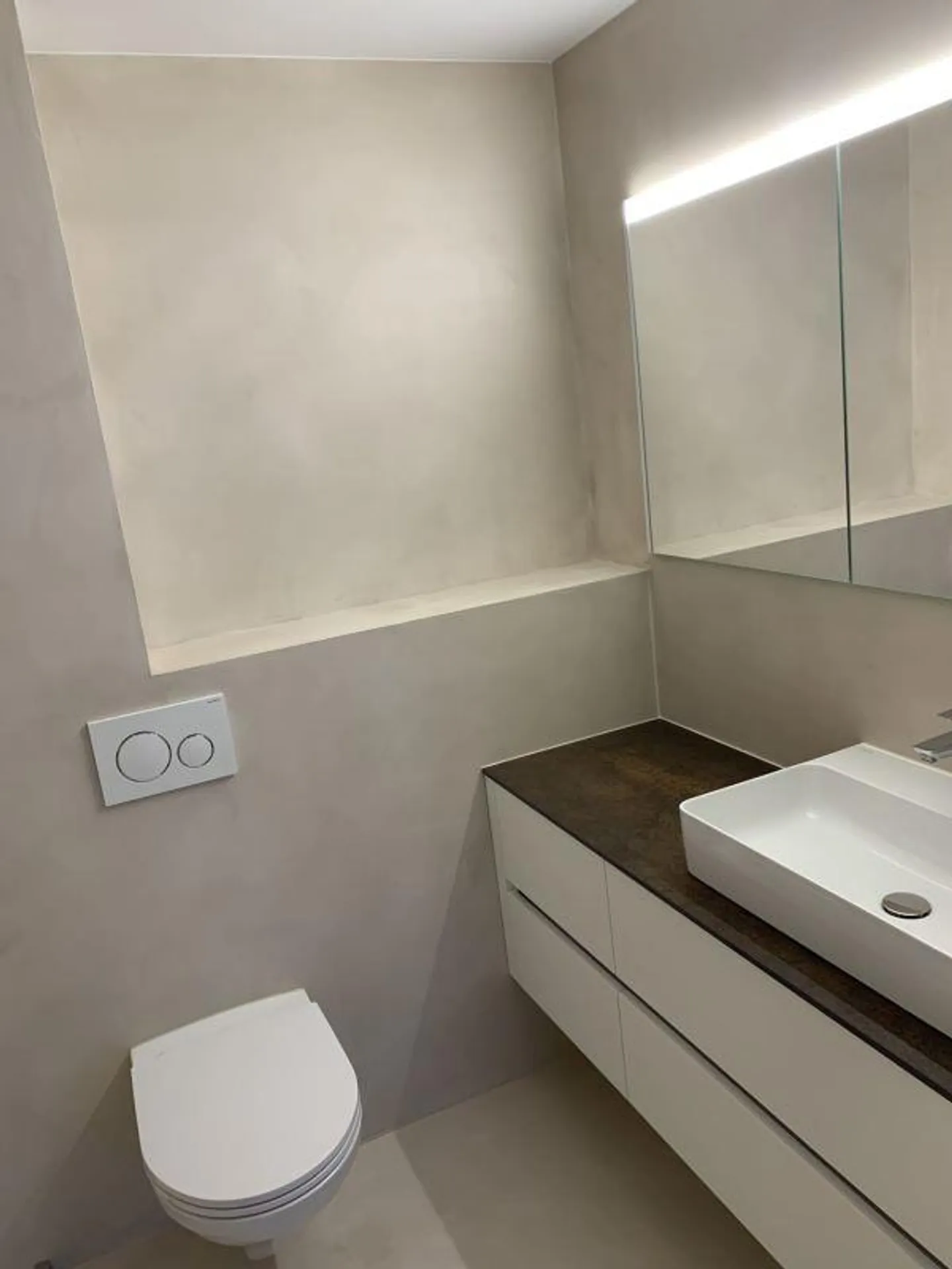 Newly built 2-room apartment in elevated location - Photo 6 of 9