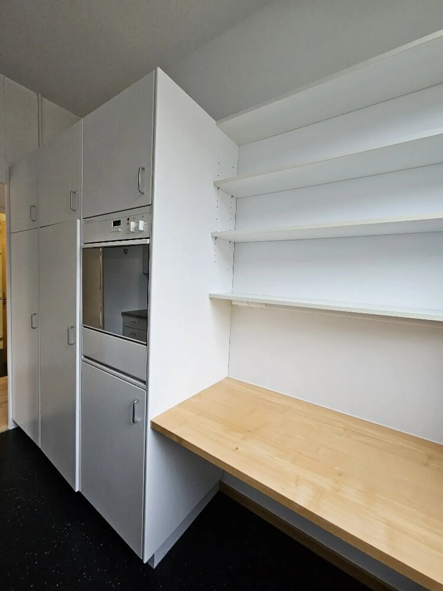 Attractive 4-room apartment in the best location! - Photo 9 of 10