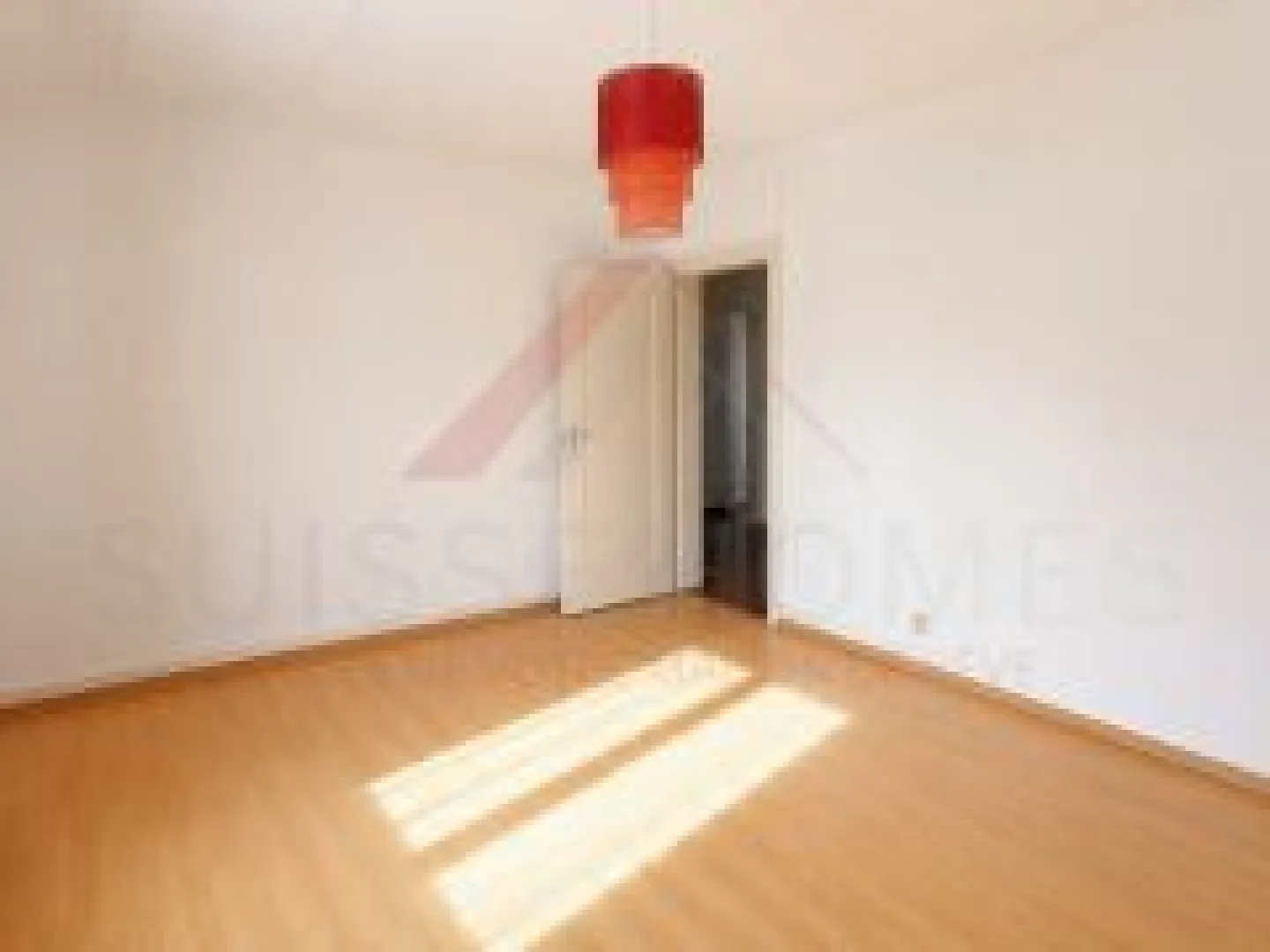 Charming house with panoramic view of the castle and two beautiful terraces - Photo 9 of 22