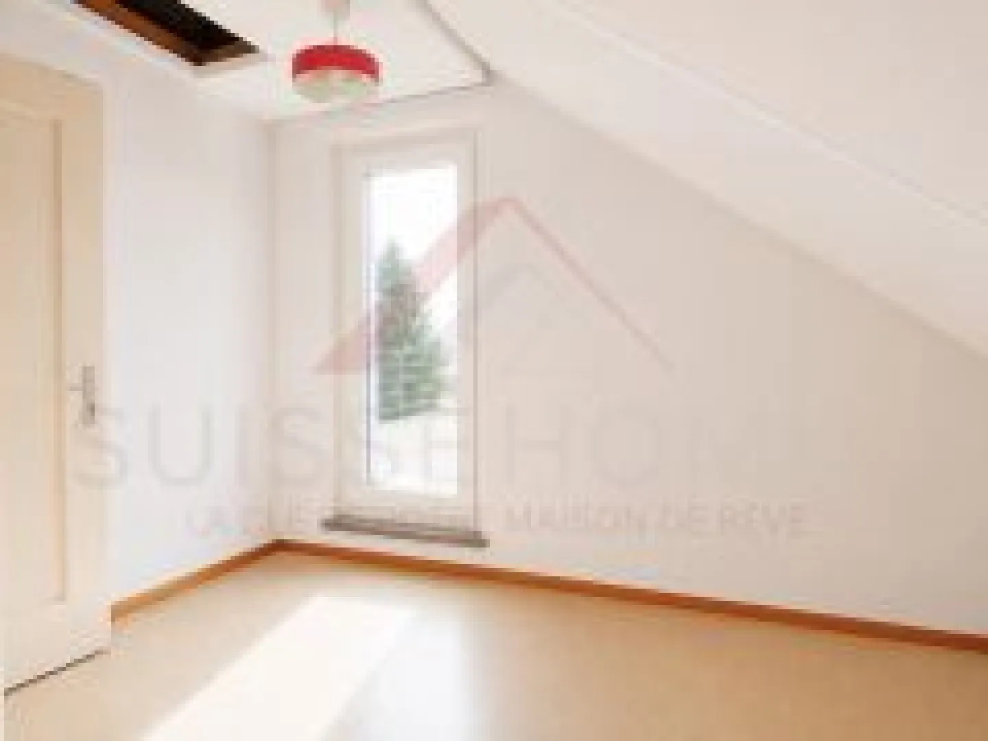 Charming house with panoramic view of the castle and two beautiful terraces - Photo 17 of 22