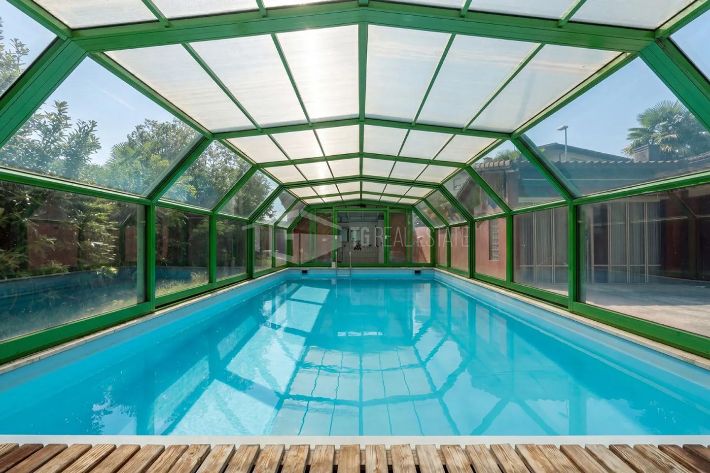 5,5-ZIMMER-HAUS MIT GARTEN, SCHWIMMBAD UND NEBENGEBÄUDE - Foto 3 von 18