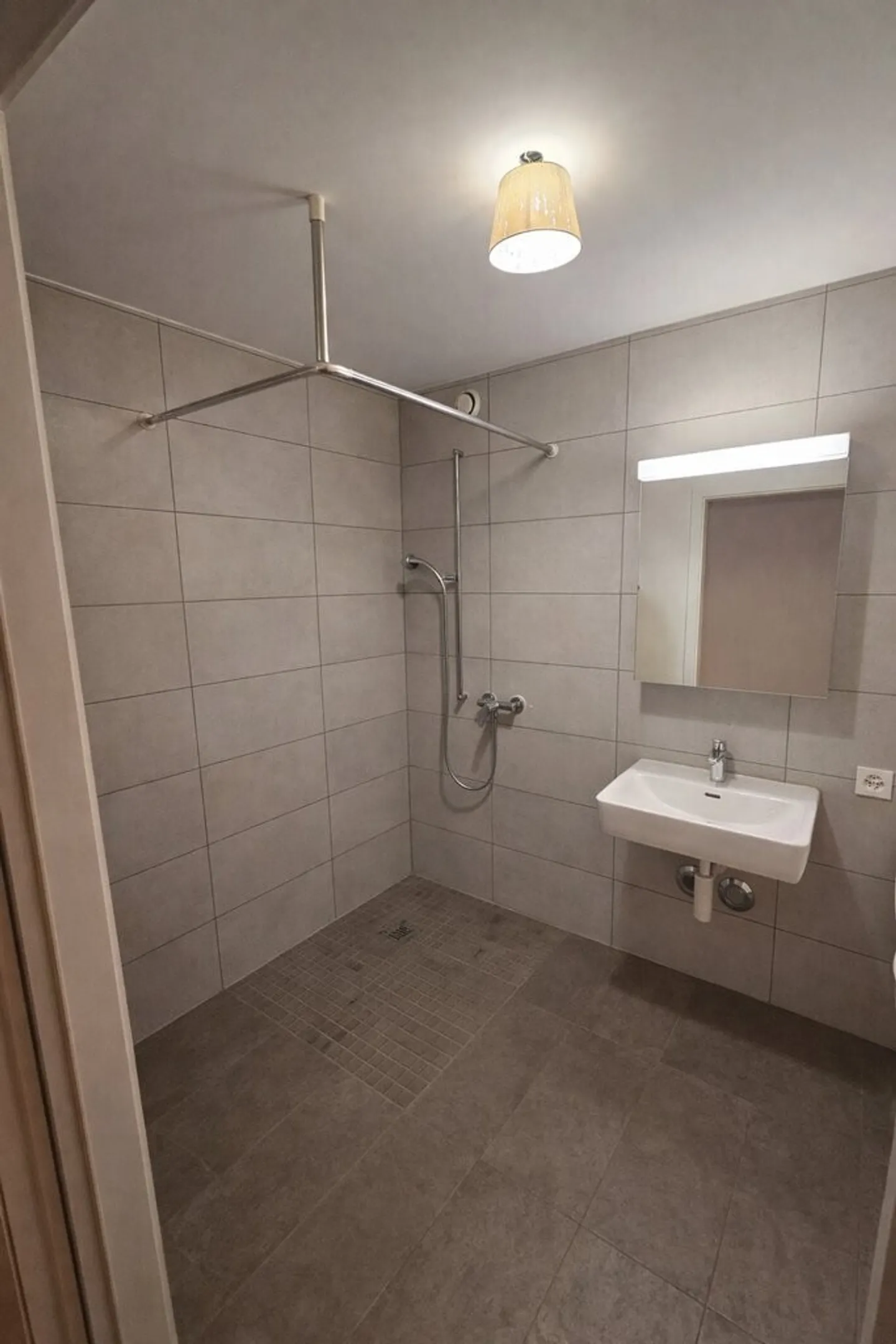 2,5-Zimmer-Wohnung im Untergeschoss - Foto 4 von 4