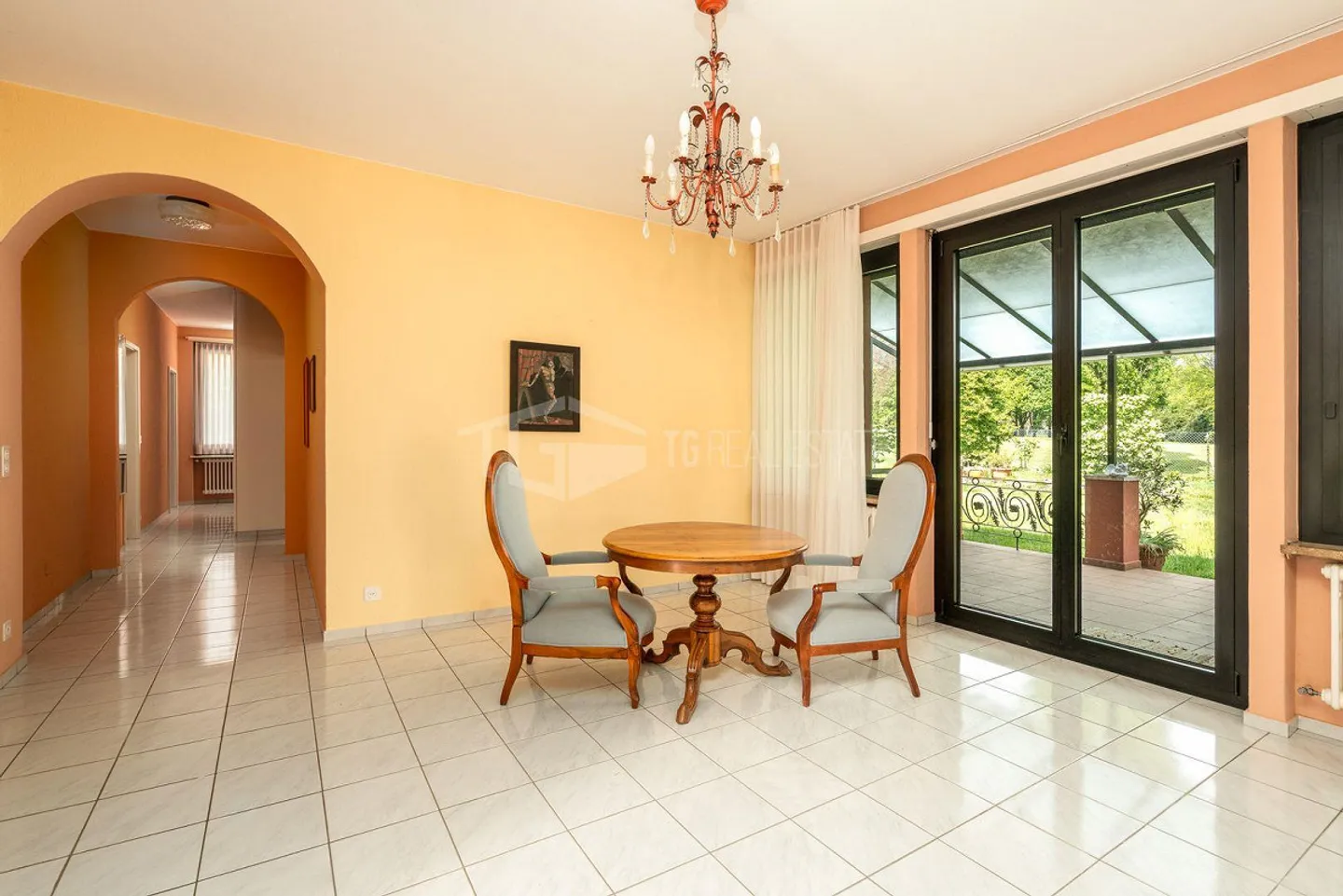 5,5-ZIMMER-HAUS MIT GARTEN, SCHWIMMBAD UND NEBENGEBÄUDE - Foto 9 von 18