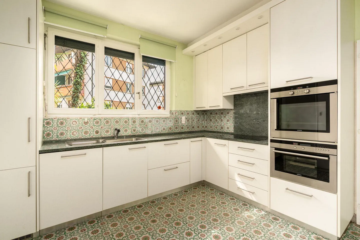 5,5-ZIMMER-HAUS MIT GARTEN, SCHWIMMBAD UND NEBENGEBÄUDE - Foto 10 von 18