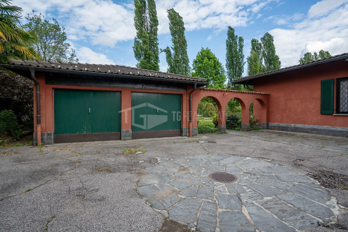 5,5-ZIMMER-HAUS MIT GARTEN, SCHWIMMBAD UND NEBENGEBÄUDE - Foto 18 von 18
