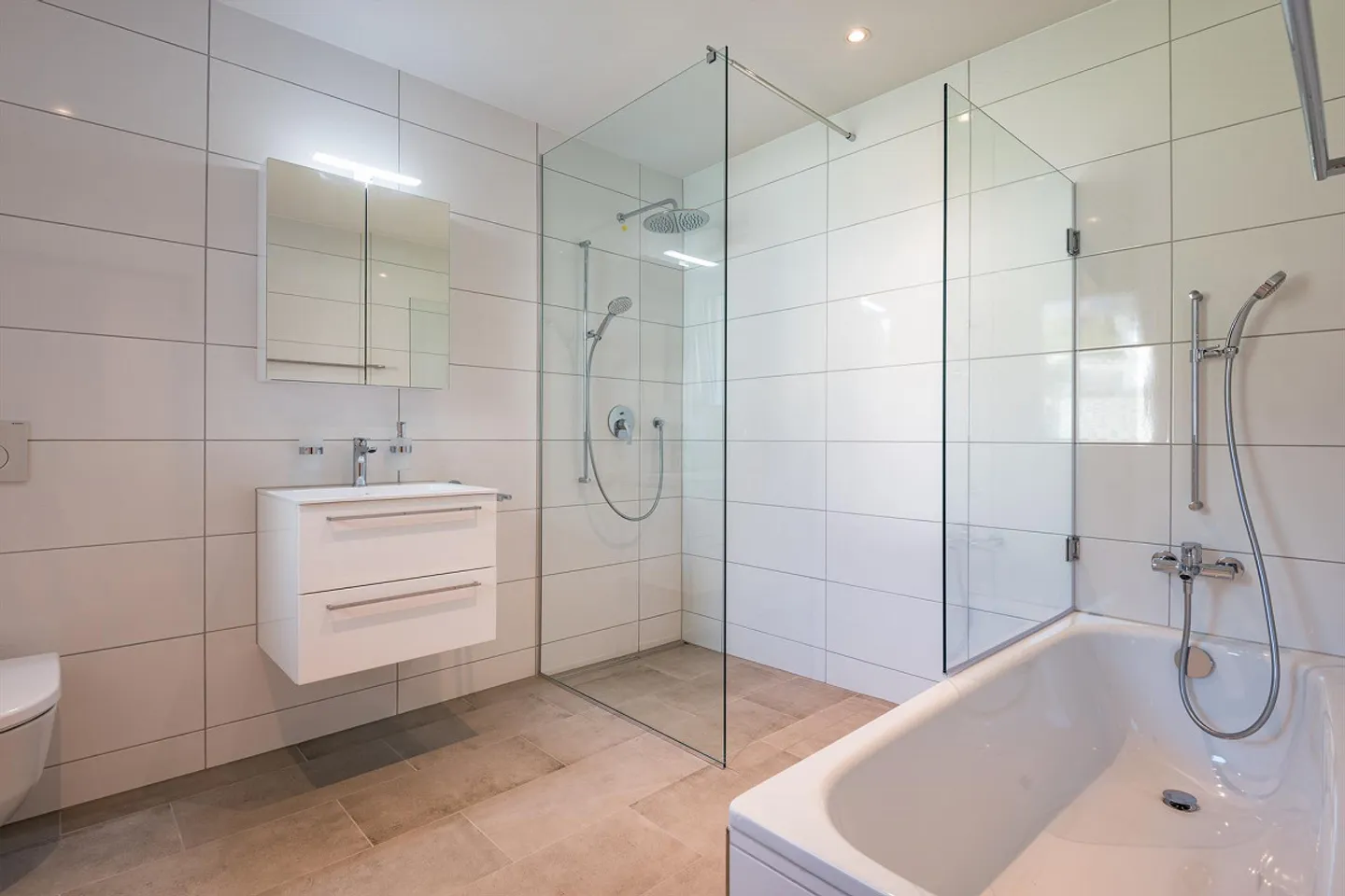 Appartamento attico 3.5 camere ultra moderno a Lüchingen! - Foto 4 di 9