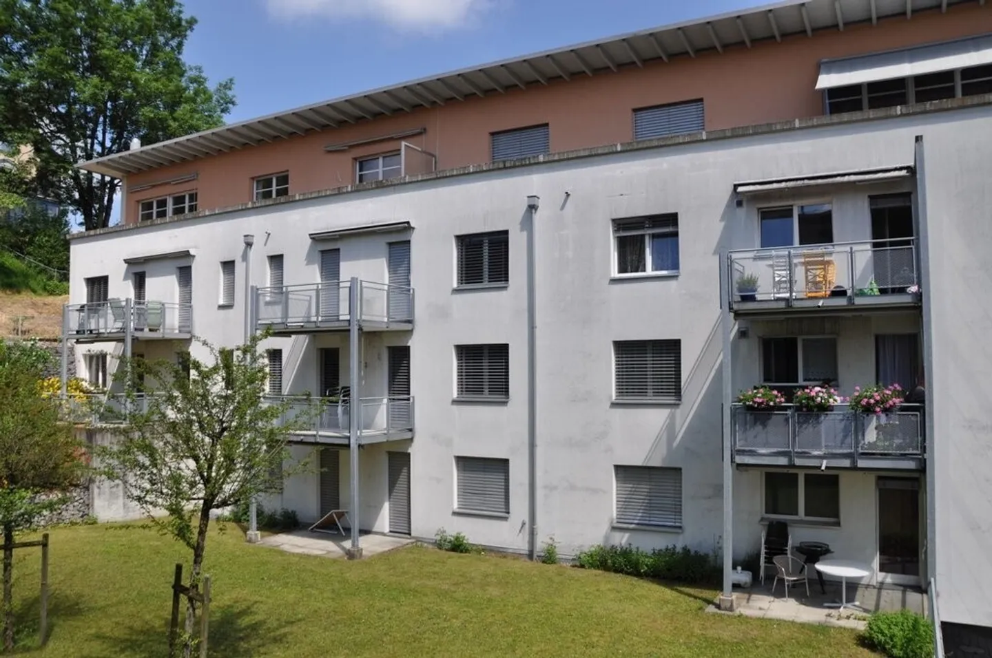 Beautiful 3.5 Room Apartment! - Photo 1 of 7