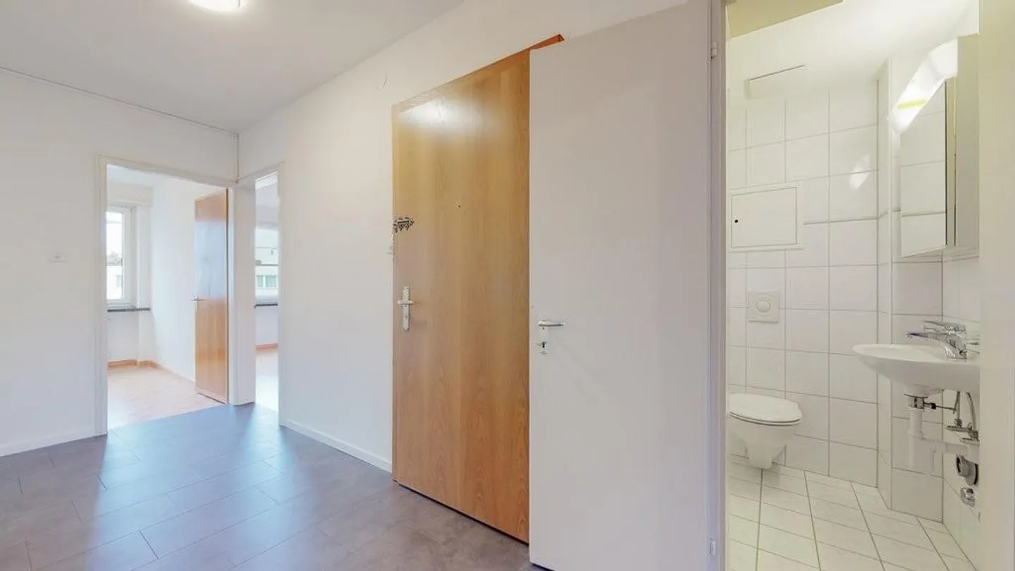 Apartment for rent - Photo 4 of 11