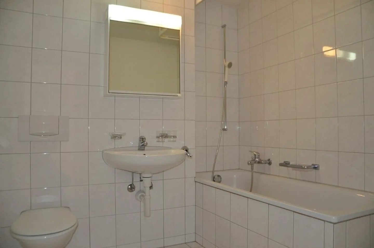 Beautiful 3.5 Room Apartment! - Photo 6 of 7