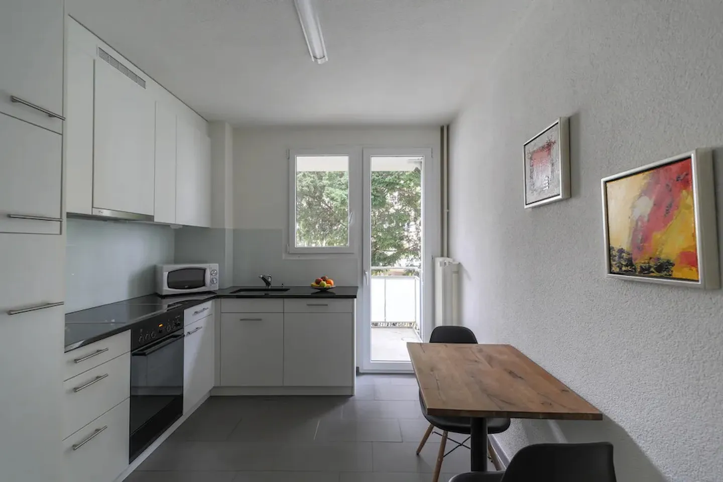 Apartment for rent - Photo 4 of 10