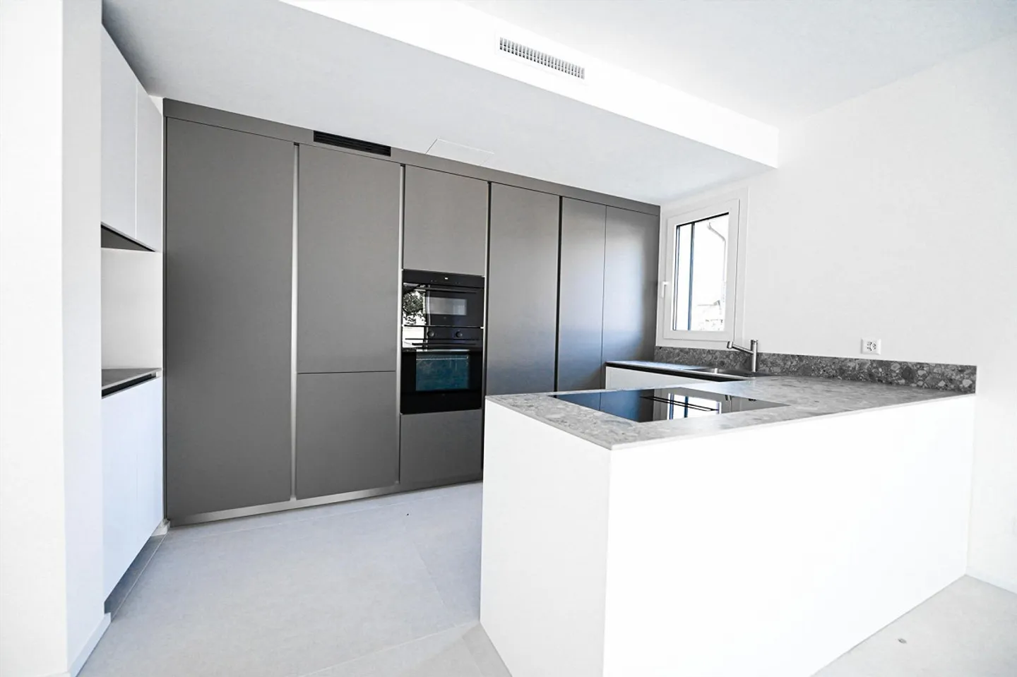 Appartamento 4.5 camere affascinante - Foto 4 di 13