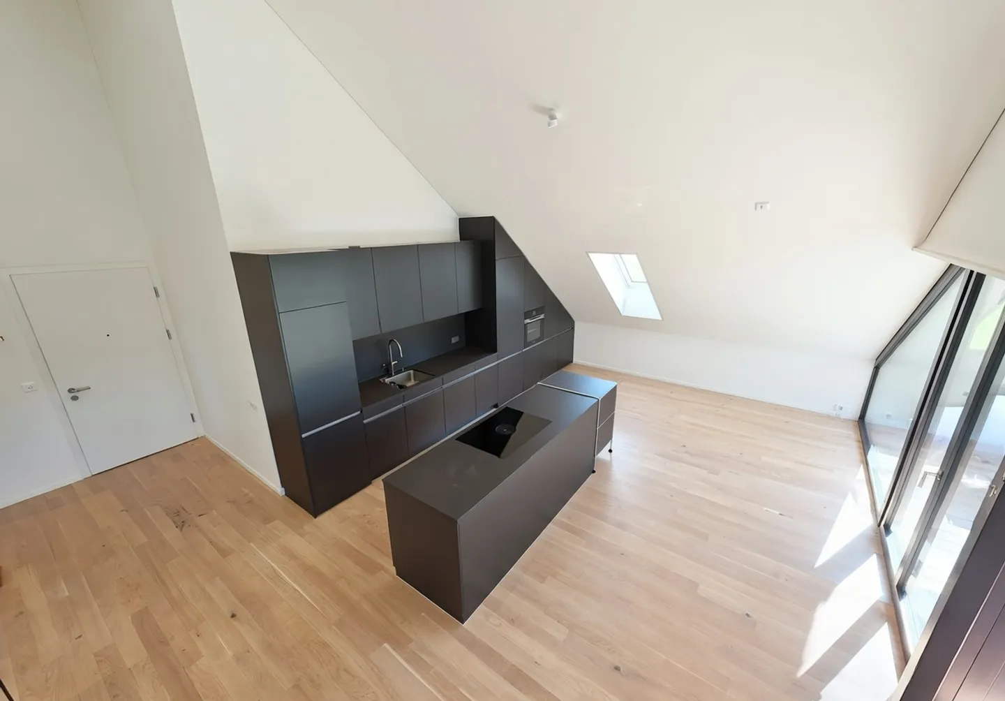 Mörschwil: Exclusive 3.5-Room Penthouse with Lake View - Photo 4 of 9