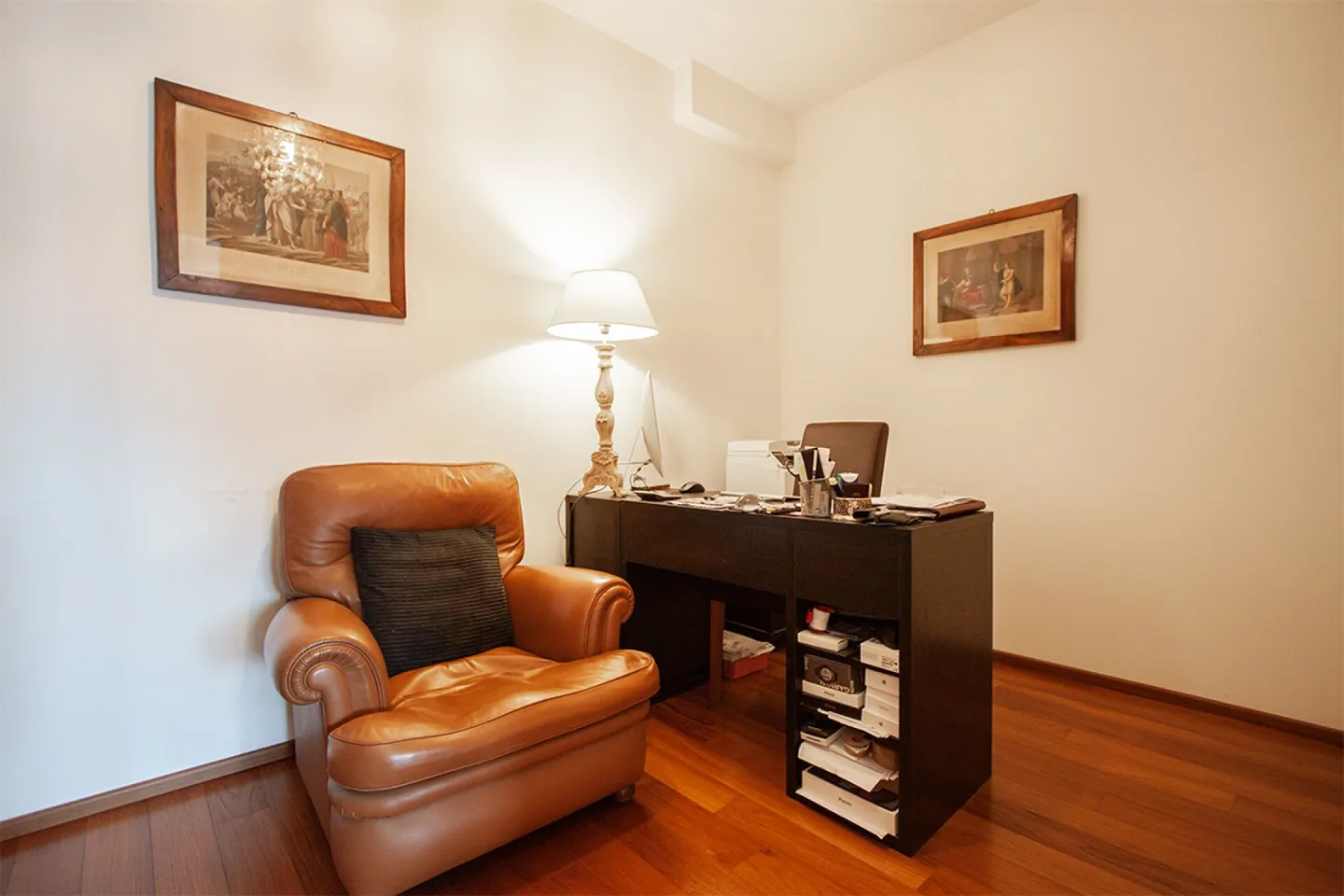 Moderno appartamento con vista lago in zona tranquilla - Foto 7 di 12